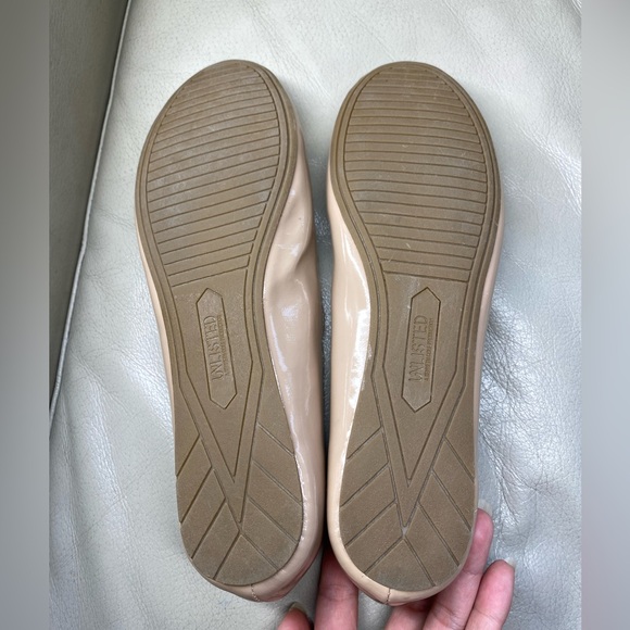 Unlisted Women's a Kenneth Cole Production Nude 8 M US - Picture 6 of 8